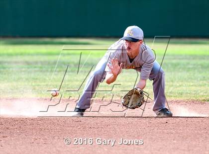 Thumbnail 3 in Sacramento Optimist All-Star Game  (Large Schools) photogallery.