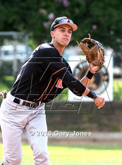 Thumbnail 3 in Sacramento Optimist All-Star Game  (Large Schools) photogallery.