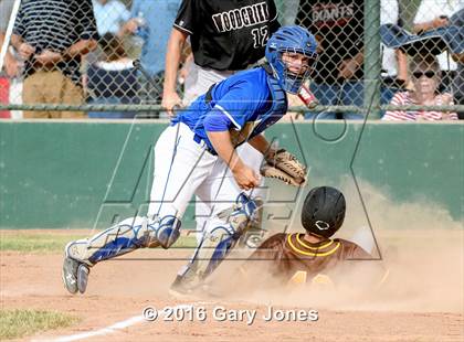 Thumbnail 2 in Sacramento Optimist All-Star Game  (Large Schools) photogallery.