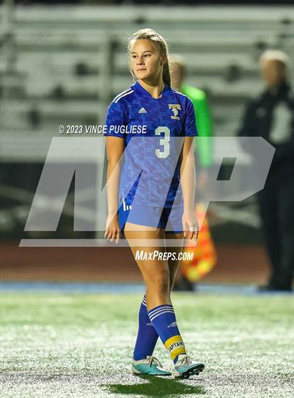 Thumbnail 2 in Clarkston @ Fife (WIAA 2A Playoffs) photogallery.