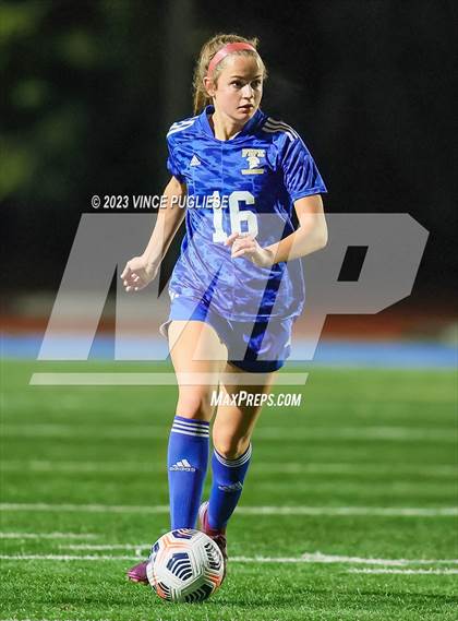 Thumbnail 2 in Clarkston @ Fife (WIAA 2A Playoffs) photogallery.