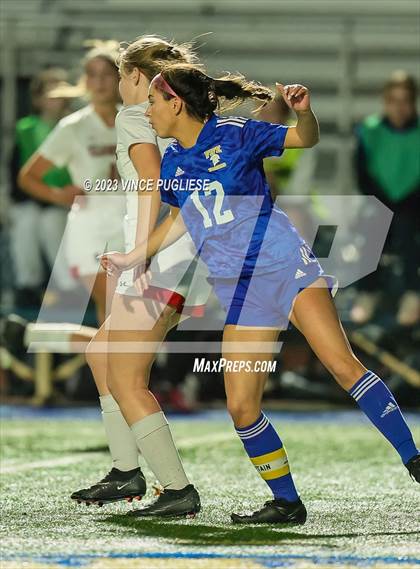 Thumbnail 3 in Clarkston @ Fife (WIAA 2A Playoffs) photogallery.