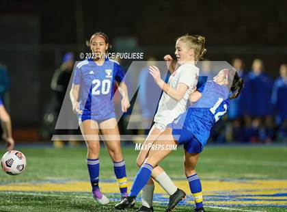 Thumbnail 3 in Clarkston @ Fife (WIAA 2A Playoffs) photogallery.