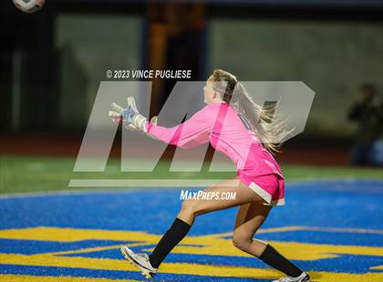 Thumbnail 2 in Clarkston @ Fife (WIAA 2A Playoffs) photogallery.