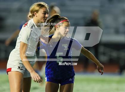 Thumbnail 3 in Clarkston @ Fife (WIAA 2A Playoffs) photogallery.