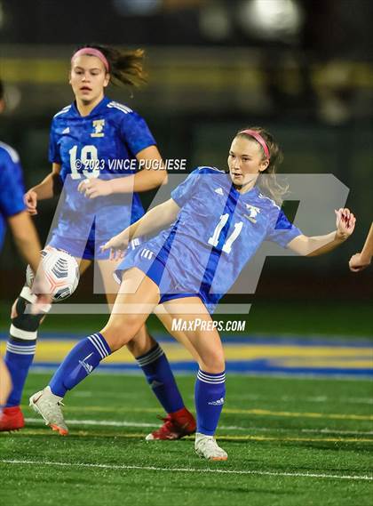 Thumbnail 1 in Clarkston @ Fife (WIAA 2A Playoffs) photogallery.