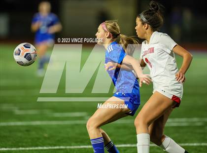 Thumbnail 3 in Clarkston @ Fife (WIAA 2A Playoffs) photogallery.