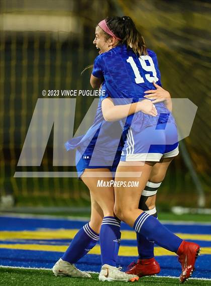 Thumbnail 1 in Clarkston @ Fife (WIAA 2A Playoffs) photogallery.