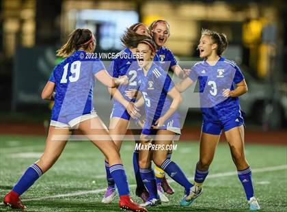 Thumbnail 2 in Clarkston @ Fife (WIAA 2A Playoffs) photogallery.