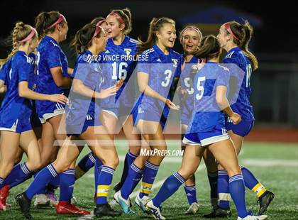 Thumbnail 2 in Clarkston @ Fife (WIAA 2A Playoffs) photogallery.