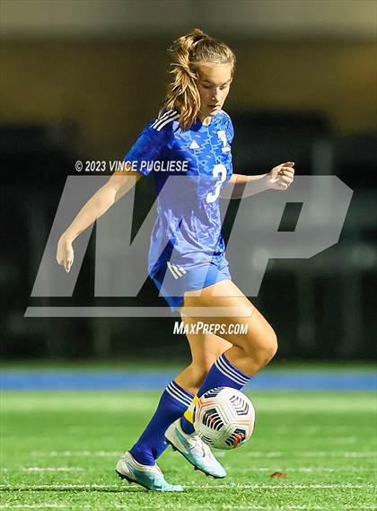 Thumbnail 3 in Clarkston @ Fife (WIAA 2A Playoffs) photogallery.