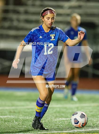 Thumbnail 1 in Clarkston @ Fife (WIAA 2A Playoffs) photogallery.
