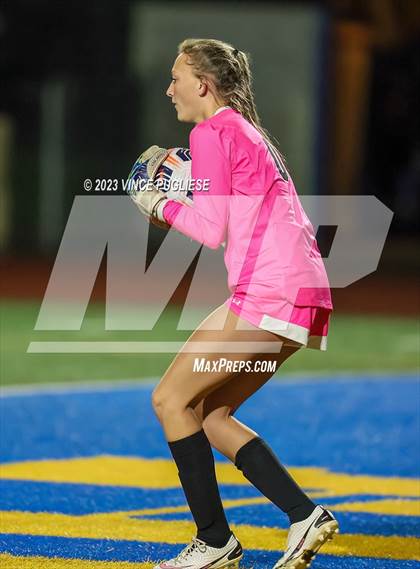 Thumbnail 3 in Clarkston @ Fife (WIAA 2A Playoffs) photogallery.