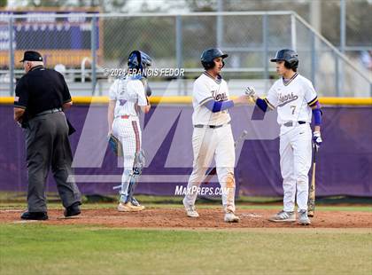 Thumbnail 3 in Osceola @ Lennard (Preseason) photogallery.