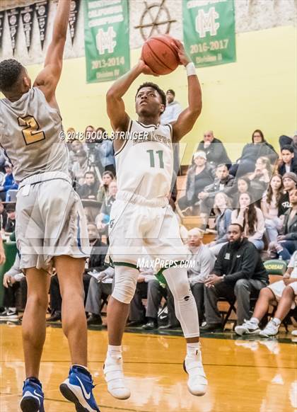 Thumbnail 3 in Newark Memorial vs. Moreau Catholic (NCS Division 2 Quarter Finals) photogallery.