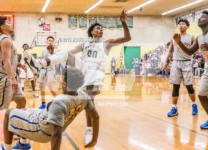 Thumbnail 3 in Newark Memorial vs. Moreau Catholic (NCS Division 2 Quarter Finals) photogallery.