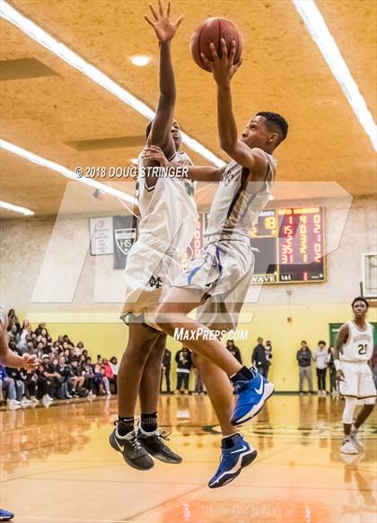 Thumbnail 2 in Newark Memorial vs. Moreau Catholic (NCS Division 2 Quarter Finals) photogallery.