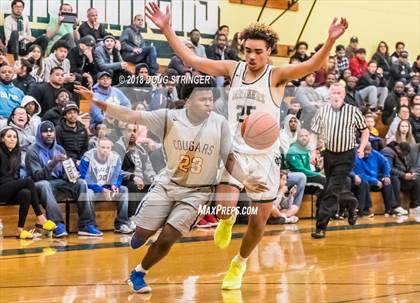 Thumbnail 3 in Newark Memorial vs. Moreau Catholic (NCS Division 2 Quarter Finals) photogallery.