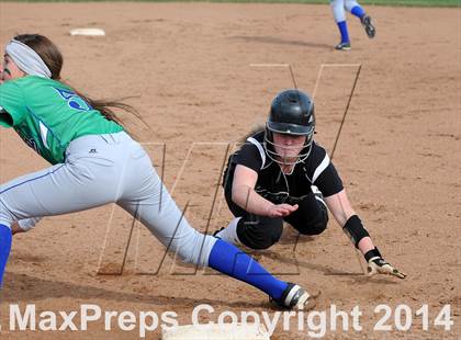 Thumbnail 3 in Highland @ Tehachapi photogallery.