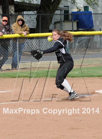 Thumbnail 2 in Highland @ Tehachapi photogallery.