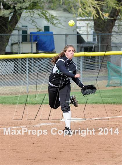 Thumbnail 3 in Highland @ Tehachapi photogallery.