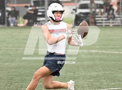 Thumbnail 1 in Tesoro vs. Long Beach Poly (Surf City Tournament) photogallery.