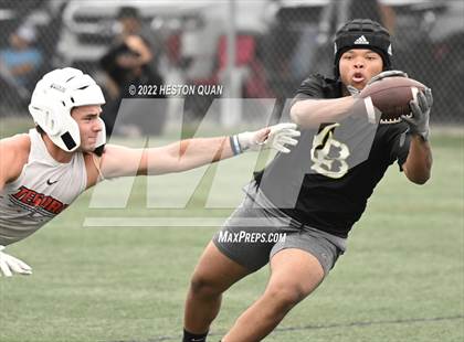 Thumbnail 2 in Tesoro vs. Long Beach Poly (Surf City Tournament) photogallery.