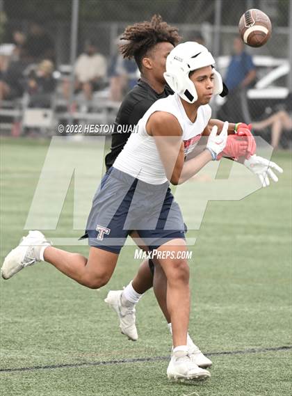 Thumbnail 1 in Tesoro vs. Long Beach Poly (Surf City Tournament) photogallery.