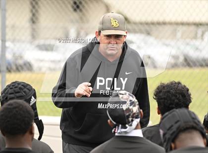 Thumbnail 1 in Tesoro vs. Long Beach Poly (Surf City Tournament) photogallery.