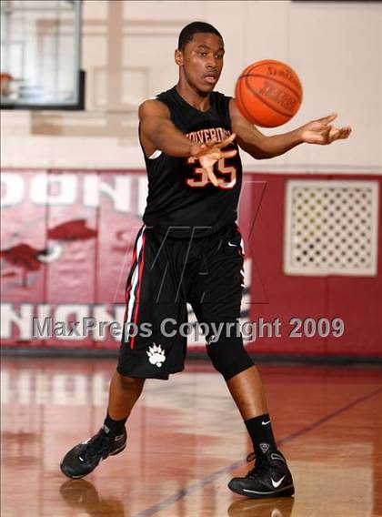 Thumbnail 1 in Harvard-Westlake @ Redondo (Pacific Shores Tournament) photogallery.