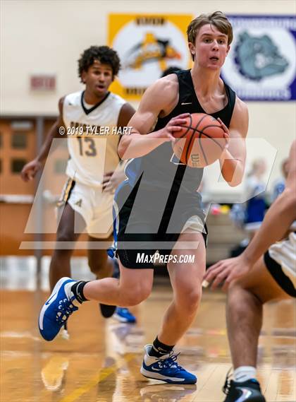 Thumbnail 2 in Hamilton Southeastern @ Avon photogallery.