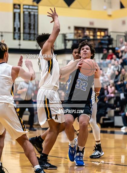 Thumbnail 2 in Hamilton Southeastern @ Avon photogallery.