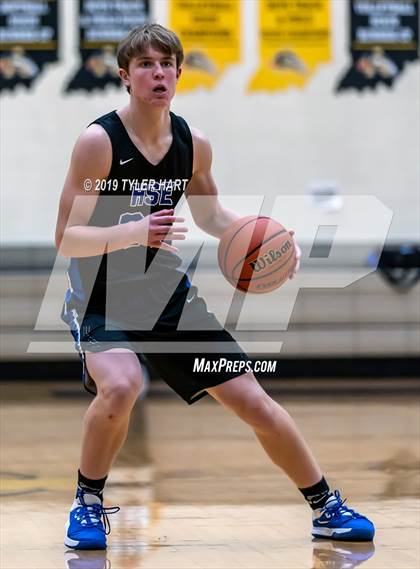 Thumbnail 2 in Hamilton Southeastern @ Avon photogallery.