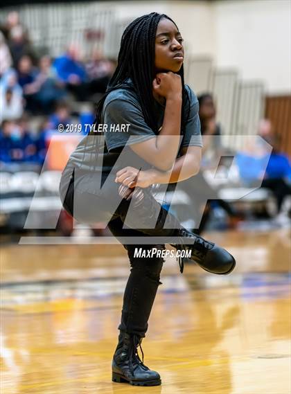 Thumbnail 2 in Hamilton Southeastern @ Avon photogallery.