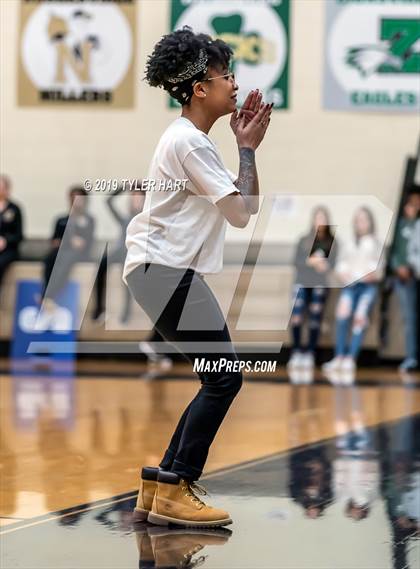Thumbnail 3 in Hamilton Southeastern @ Avon photogallery.
