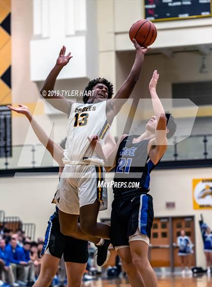 Thumbnail 2 in Hamilton Southeastern @ Avon photogallery.