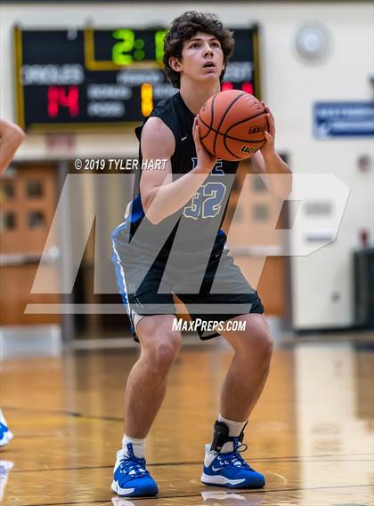 Thumbnail 3 in Hamilton Southeastern @ Avon photogallery.