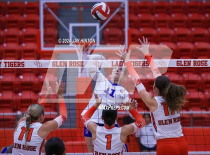 Thumbnail 3 in Graham @ Glen Rose photogallery.