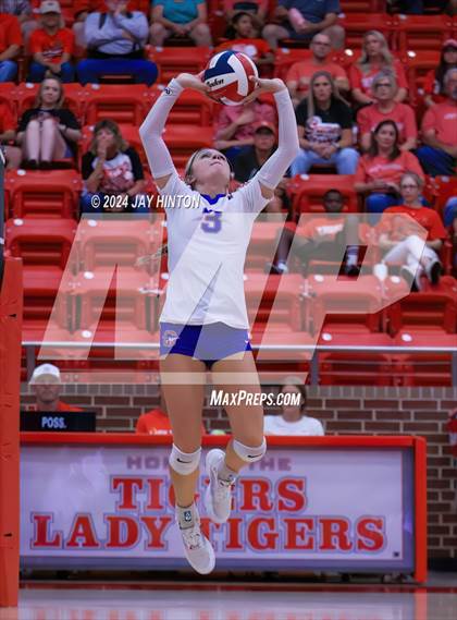 Thumbnail 1 in Graham @ Glen Rose photogallery.