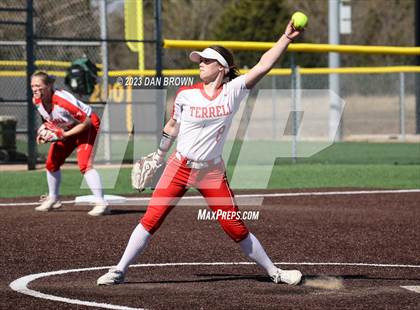 Thumbnail 3 in Poteet vs Terrell (Mesquite ISD Spring Bash) photogallery.