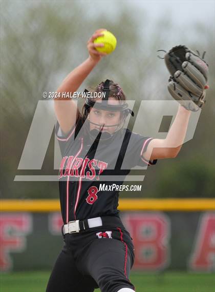Thumbnail 2 in Joliet Catholic @ Marist photogallery.