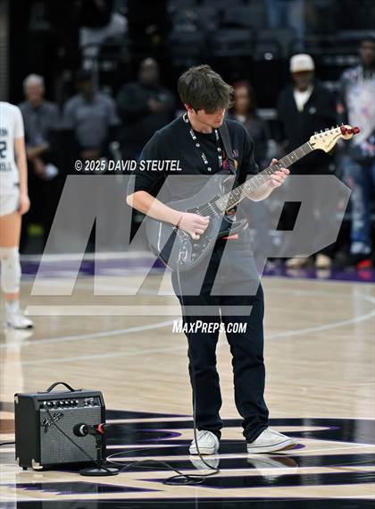 Thumbnail 1 in Mater Dei Catholic vs. Marin Catholic (CIF State D3 Final) photogallery.