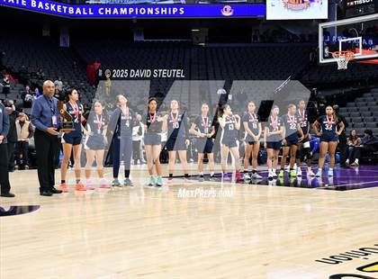 Thumbnail 3 in Mater Dei Catholic vs. Marin Catholic (CIF State D3 Final) photogallery.