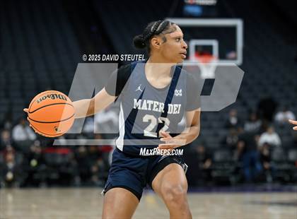 Thumbnail 3 in Mater Dei Catholic vs. Marin Catholic (CIF State D3 Final) photogallery.