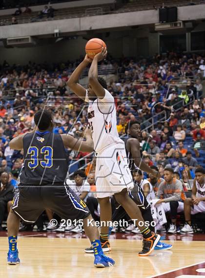 Thumbnail 1 in Lancaster vs. Ozen (UIL 5A Final) photogallery.
