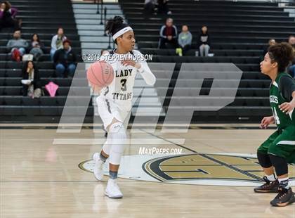 Thumbnail 3 in McNair @ Chavez photogallery.