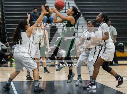 Thumbnail 2 in McNair @ Chavez photogallery.