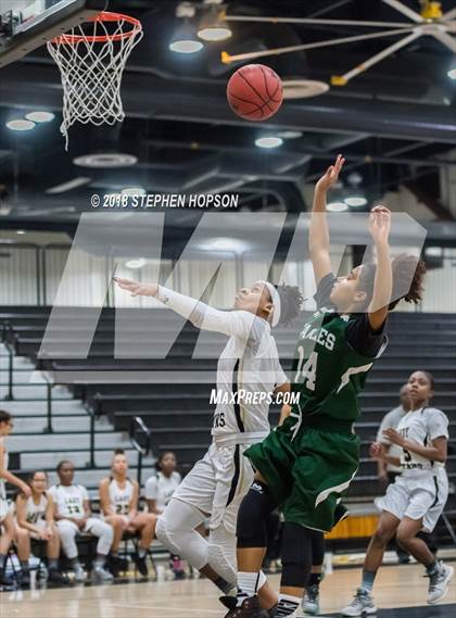 Thumbnail 2 in McNair @ Chavez photogallery.