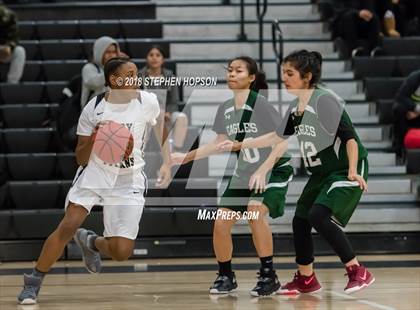 Thumbnail 2 in McNair @ Chavez photogallery.