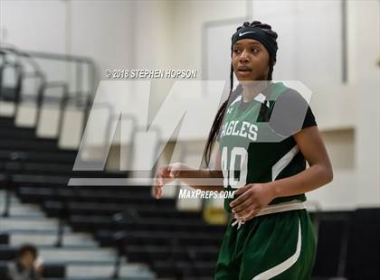 Thumbnail 2 in McNair @ Chavez photogallery.